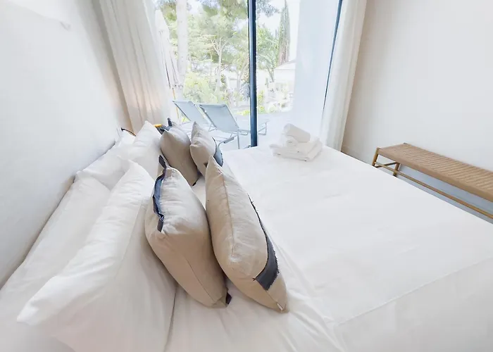 On The Golden Mile * ماربيا