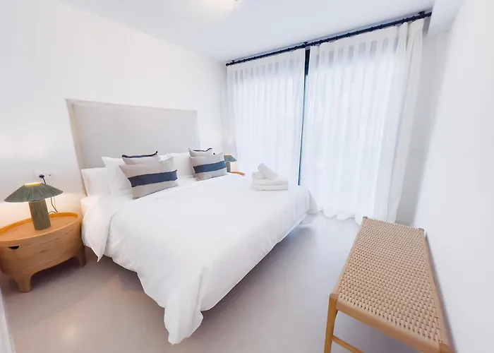 On The Golden Mile * ماربيا